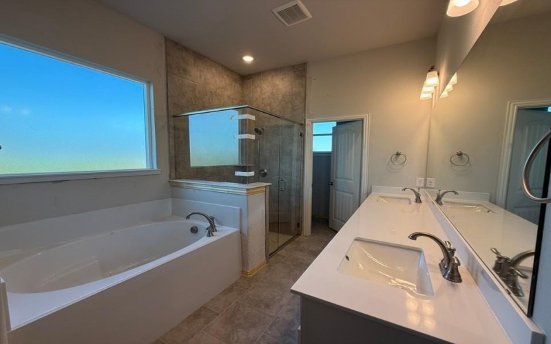 90 Big Bend Trail, Valley View, TX 76272, 4 Bedrooms Bedrooms, ,3 BathroomsBathrooms,Residential,For Sale,90 Big Bend Trail,0,21098032