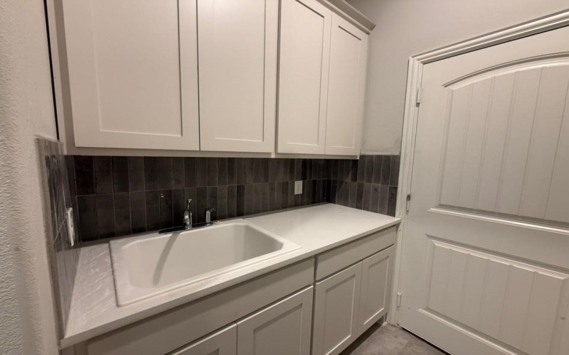 90 Big Bend Trail, Valley View, TX 76272, 4 Bedrooms Bedrooms, ,3 BathroomsBathrooms,Residential,For Sale,90 Big Bend Trail,0,21098032