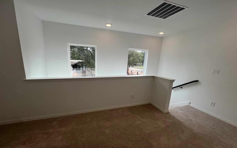 2637 Lost Maples Lane, Dallas, TX 75228, 3 Bedrooms Bedrooms, ,2 BathroomsBathrooms,Residential,For Sale,2637 Lost Maples Lane,0,21099258