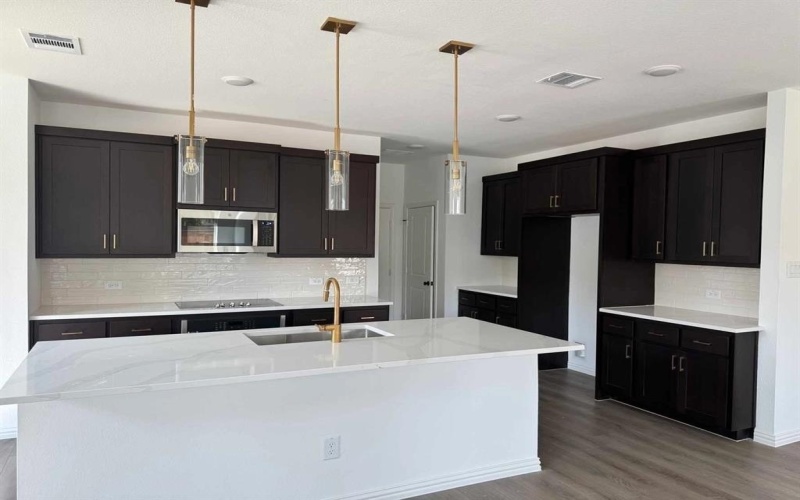 6904 Gorman Falls Trail, Dallas, TX 75228, 3 Habitaciones Habitaciones , ,2 BañosBaños,Residential,En Venta,6904 Gorman Falls Trail,0,21099279