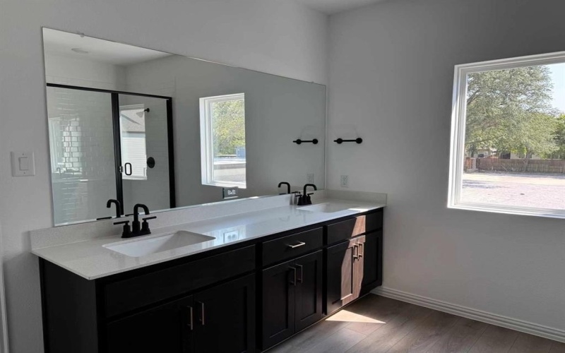 6904 Gorman Falls Trail, Dallas, TX 75228, 3 Habitaciones Habitaciones , ,2 BañosBaños,Residential,En Venta,6904 Gorman Falls Trail,0,21099279