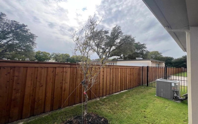 6904 Gorman Falls Trail, Dallas, TX 75228, 3 Habitaciones Habitaciones , ,2 BañosBaños,Residential,En Venta,6904 Gorman Falls Trail,0,21099279