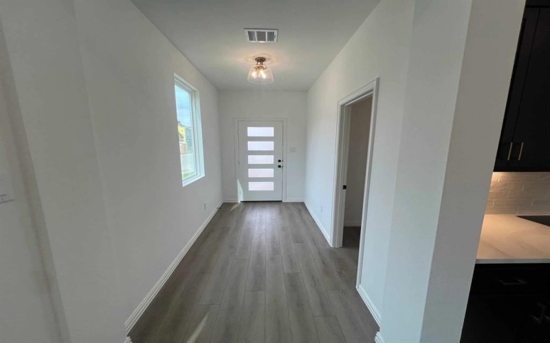 6904 Gorman Falls Trail, Dallas, TX 75228, 3 Habitaciones Habitaciones , ,2 BañosBaños,Residential,En Venta,6904 Gorman Falls Trail,0,21099279