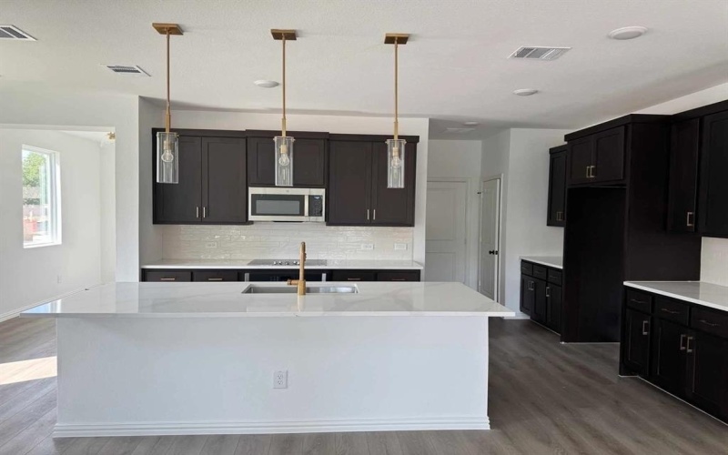 6904 Gorman Falls Trail, Dallas, TX 75228, 3 Habitaciones Habitaciones , ,2 BañosBaños,Residential,En Venta,6904 Gorman Falls Trail,0,21099279