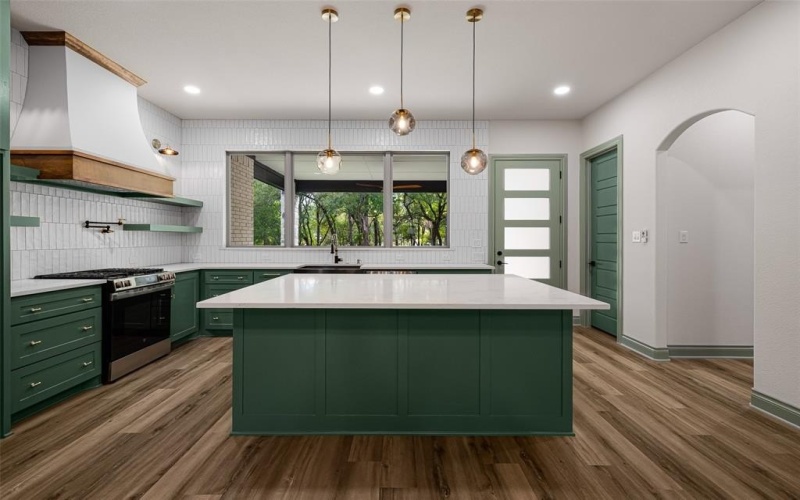 9703 Rosalie Court, Granbury, TX 76049, 3 Bedrooms Bedrooms, ,2 BathroomsBathrooms,Residential,For Sale,9703 Rosalie Court,0,21099416