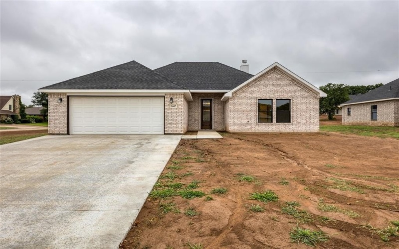 1607 W College Street, Jacksboro, TX 76458, 4 Bedrooms Bedrooms, ,2 BathroomsBathrooms,Residential,For Sale,1607 W College Street,0,21099442
