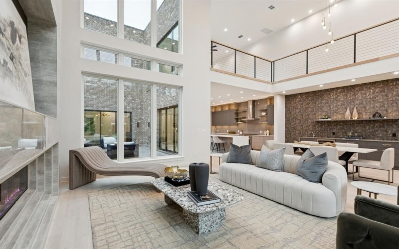 211 Morningside Drive, Roanoke, TX 76262, 3 Bedrooms Bedrooms, ,5 BathroomsBathrooms,Residential,For Sale,211 Morningside Drive,0,21098106