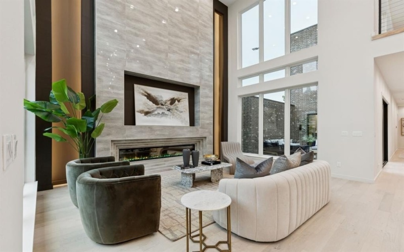 211 Morningside Drive, Roanoke, TX 76262, 3 Bedrooms Bedrooms, ,5 BathroomsBathrooms,Residential,For Sale,211 Morningside Drive,0,21098106