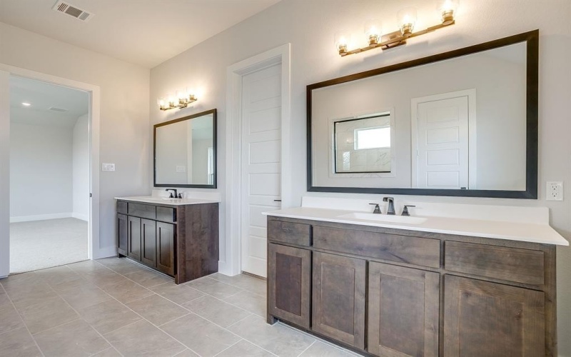 2321 Aleman Street, Waxahachie, TX 75167, 4 Bedrooms Bedrooms, ,3 BathroomsBathrooms,Residential,For Sale,2321 Aleman Street,0,21099509