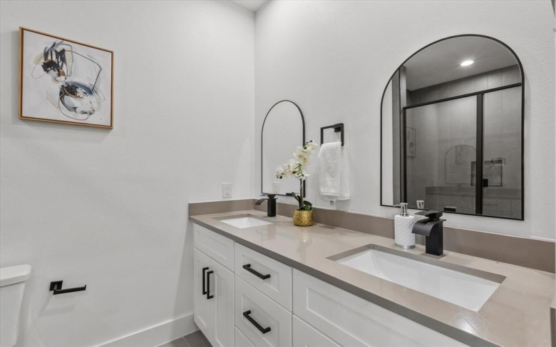 124 Homes Drive, Grand Prairie, TX 75050, 3 Habitaciones Habitaciones , ,2 BañosBaños,Residential,En Venta,124 Homes Drive,0,21099571