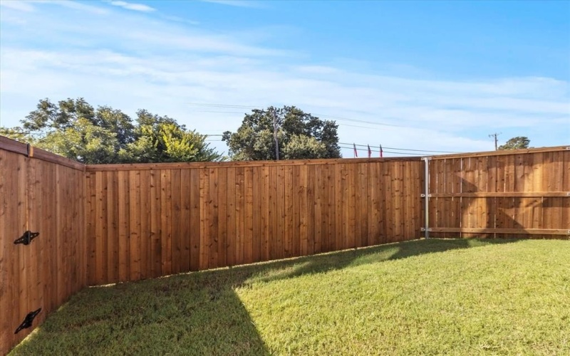 124 Homes Drive, Grand Prairie, TX 75050, 3 Habitaciones Habitaciones , ,2 BañosBaños,Residential,En Venta,124 Homes Drive,0,21099571