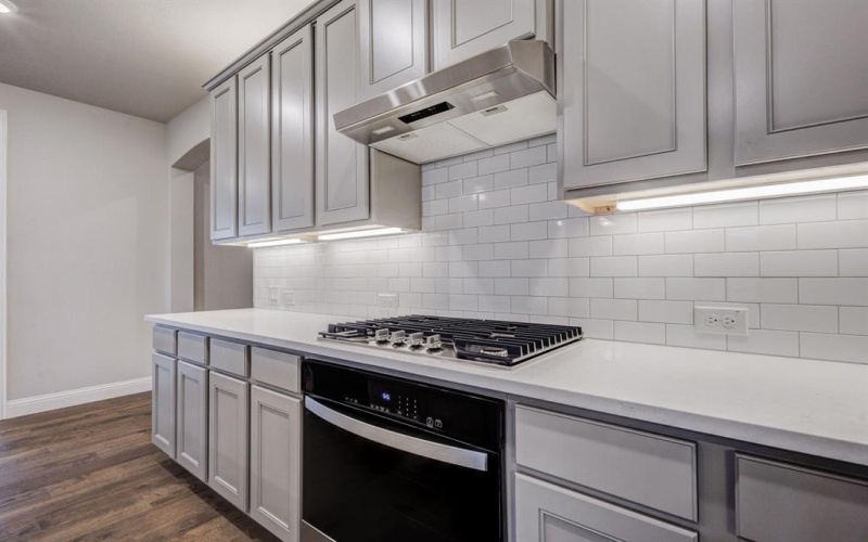 2908 Weslyan Oak Street, Bedford, TX 76021, 3 Habitaciones Habitaciones , ,3 BañosBaños,Residential,En Venta,2908 Weslyan Oak Street,0,21098294