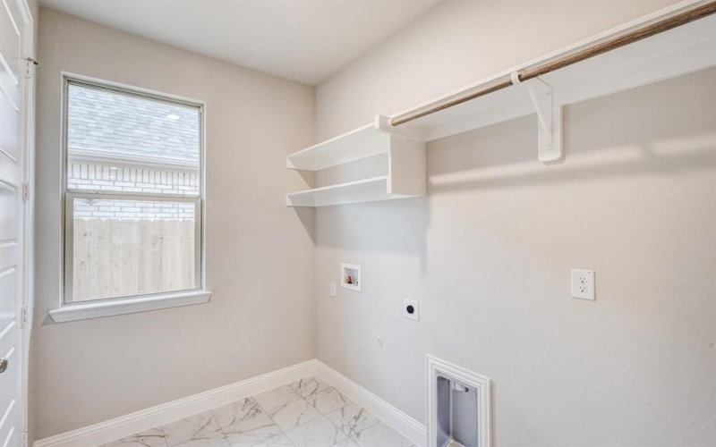 2908 Weslyan Oak Street, Bedford, TX 76021, 3 Habitaciones Habitaciones , ,3 BañosBaños,Residential,En Venta,2908 Weslyan Oak Street,0,21098294