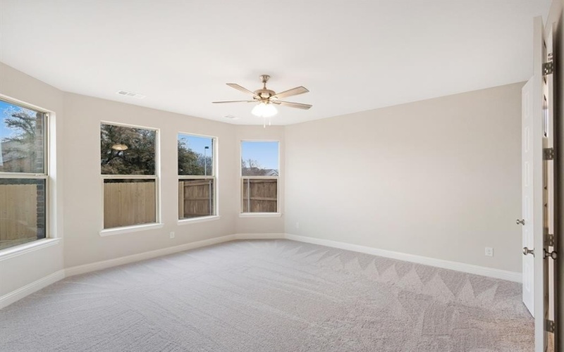 2908 Weslyan Oak Street, Bedford, TX 76021, 3 Habitaciones Habitaciones , ,3 BañosBaños,Residential,En Venta,2908 Weslyan Oak Street,0,21098294