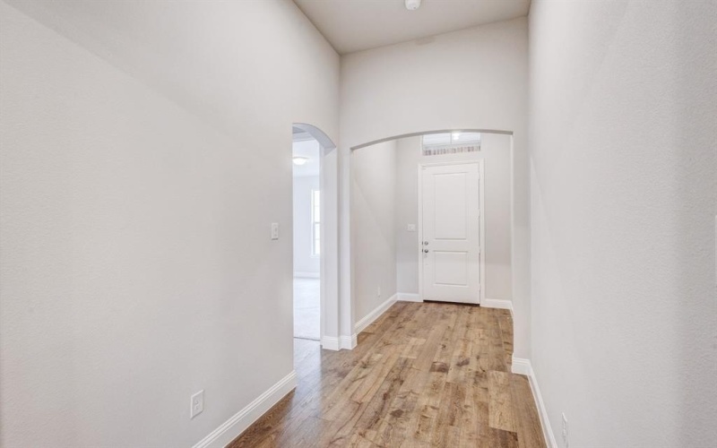 2908 Weslyan Oak Street, Bedford, TX 76021, 3 Habitaciones Habitaciones , ,3 BañosBaños,Residential,En Venta,2908 Weslyan Oak Street,0,21098294