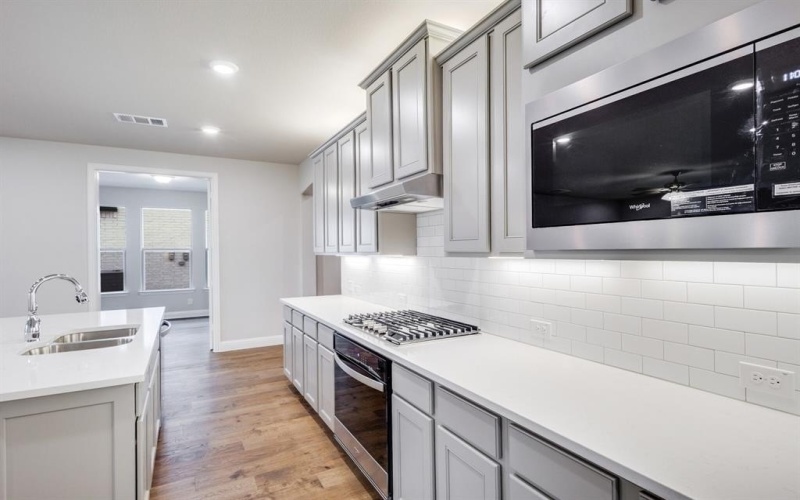 2908 Weslyan Oak Street, Bedford, TX 76021, 3 Habitaciones Habitaciones , ,3 BañosBaños,Residential,En Venta,2908 Weslyan Oak Street,0,21098294