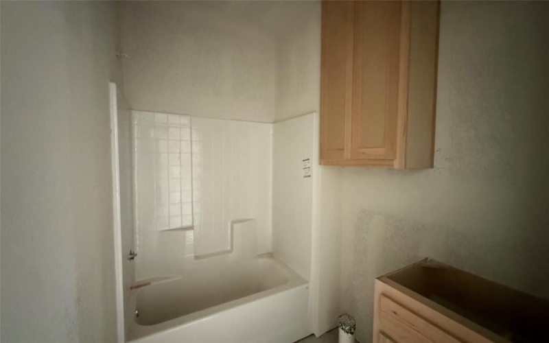 180 Cimmarron Trail, Runaway Bay, TX 76426, 3 Habitaciones Habitaciones , ,2 BañosBaños,Residential,En Venta,180 Cimmarron Trail,0,21098361