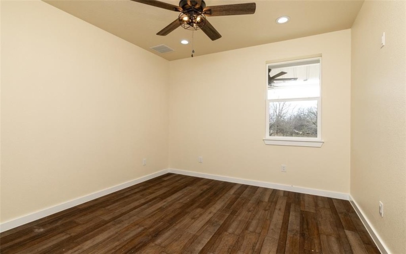 180 Cimmarron Trail, Runaway Bay, TX 76426, 3 Habitaciones Habitaciones , ,2 BañosBaños,Residential,En Venta,180 Cimmarron Trail,0,21098361