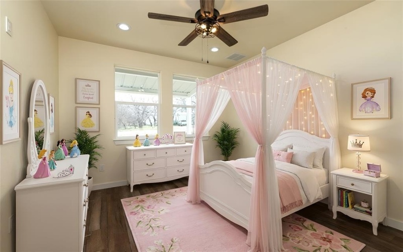 180 Cimmarron Trail, Runaway Bay, TX 76426, 3 Habitaciones Habitaciones , ,2 BañosBaños,Residential,En Venta,180 Cimmarron Trail,0,21098361