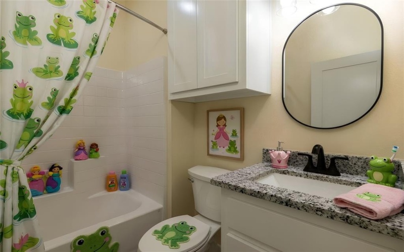 180 Cimmarron Trail, Runaway Bay, TX 76426, 3 Habitaciones Habitaciones , ,2 BañosBaños,Residential,En Venta,180 Cimmarron Trail,0,21098361