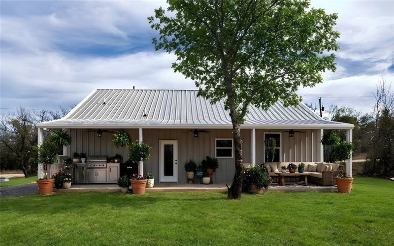 180 Cimmarron Trail, Runaway Bay, TX 76426, 3 Habitaciones Habitaciones , ,2 BañosBaños,Residential,En Venta,180 Cimmarron Trail,0,21098361