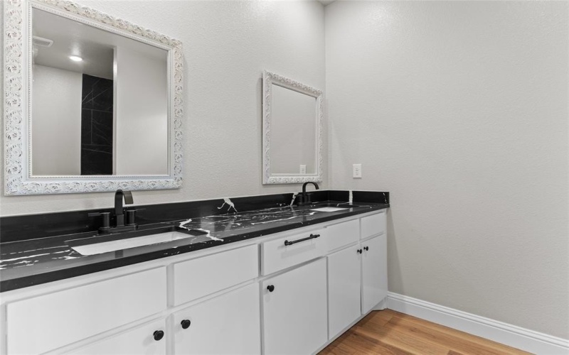 1137 County Road 4104, Greenville, TX 75401, 4 Bedrooms Bedrooms, ,2 BathroomsBathrooms,Residential,For Sale,1137 County Road 4104,0,21098391