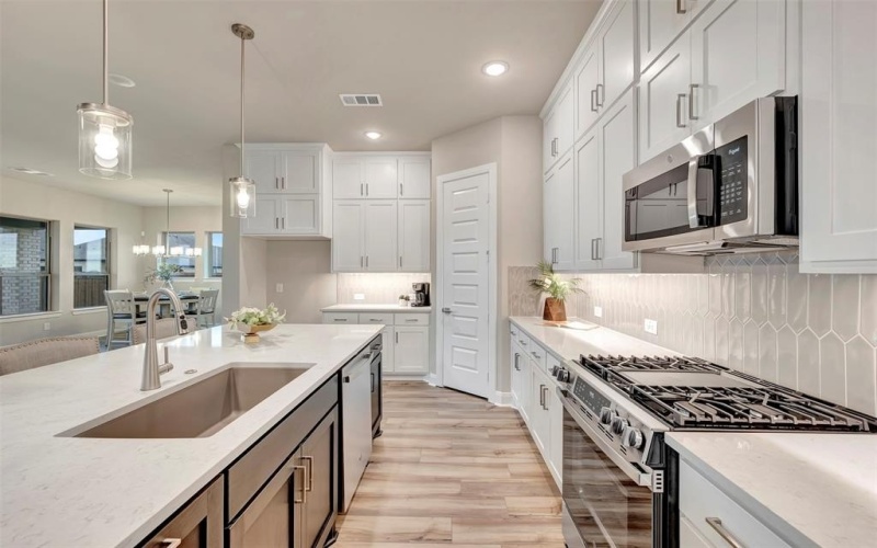 765 Shinnery Oak Way, Waxahachie, TX 75165, 4 Habitaciones Habitaciones , ,3 BañosBaños,Residential,En Venta,765 Shinnery Oak Way,0,21098423