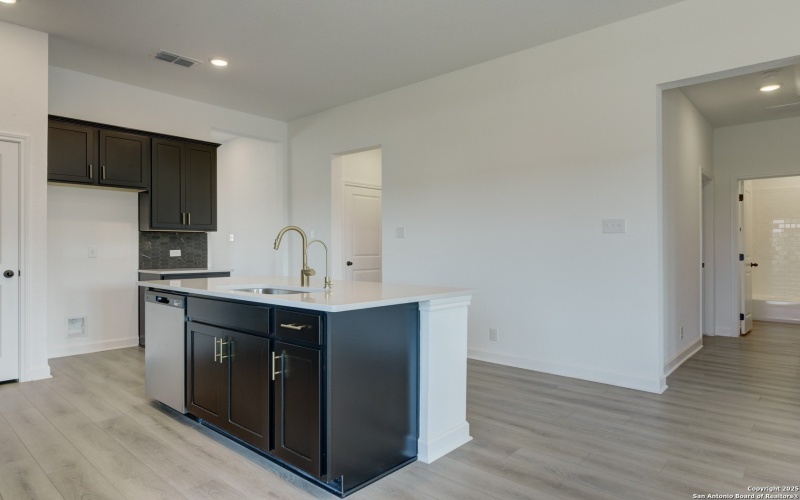 1414 Lockett Falls, San Antonio, TX 78245, 3 Bedrooms Bedrooms, ,2 BathroomsBathrooms,Residential,For Sale,1414 Lockett Falls,0,1873322