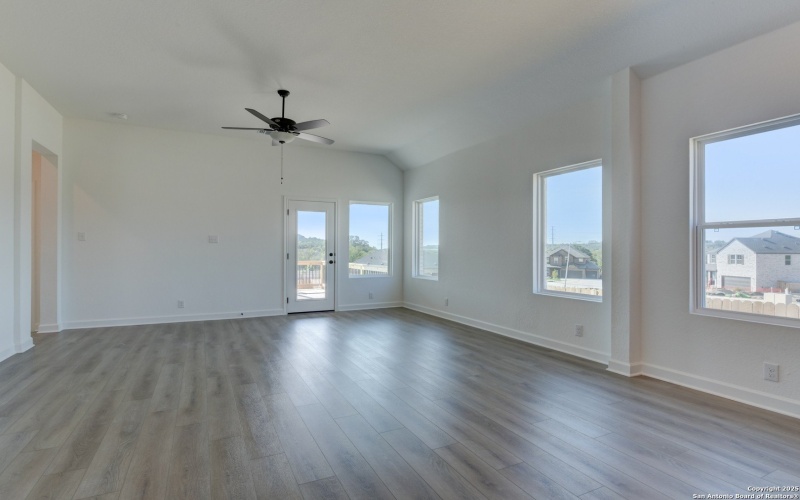 1414 Lockett Falls, San Antonio, TX 78245, 3 Bedrooms Bedrooms, ,2 BathroomsBathrooms,Residential,For Sale,1414 Lockett Falls,0,1873322