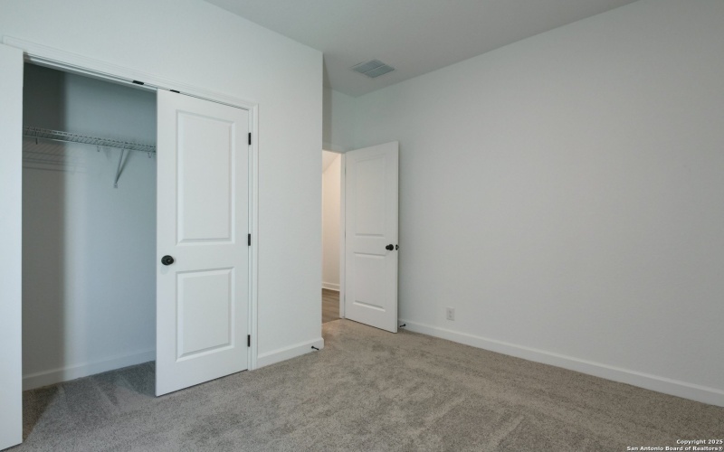 1414 Lockett Falls, San Antonio, TX 78245, 3 Bedrooms Bedrooms, ,2 BathroomsBathrooms,Residential,For Sale,1414 Lockett Falls,0,1873322