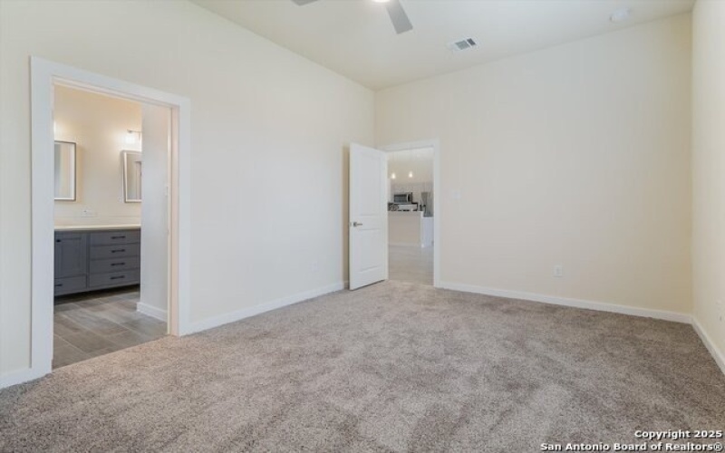 8227 Rain Dance Dr, San Antonio, TX 78242, 3 Habitaciones Habitaciones , ,2 BañosBaños,Residential,En Venta,8227 Rain Dance Dr,0,1919077