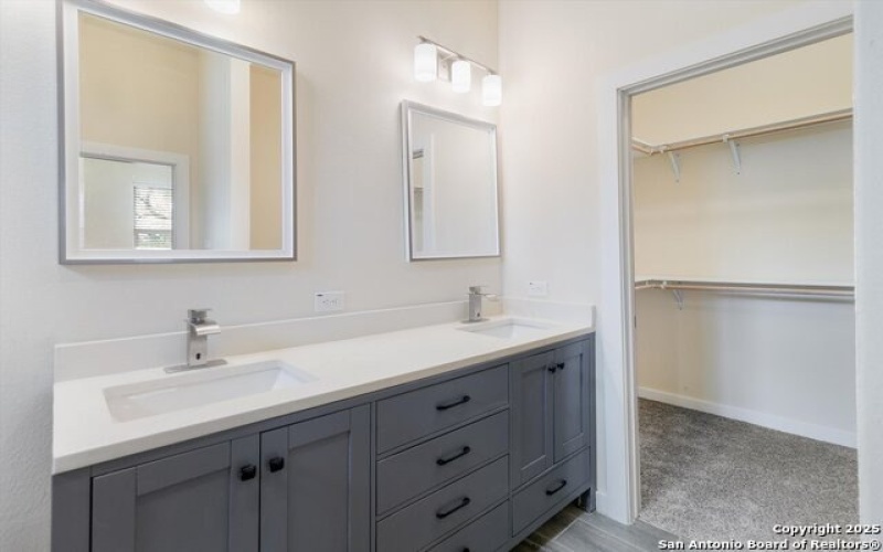 8227 Rain Dance Dr, San Antonio, TX 78242, 3 Habitaciones Habitaciones , ,2 BañosBaños,Residential,En Venta,8227 Rain Dance Dr,0,1919077