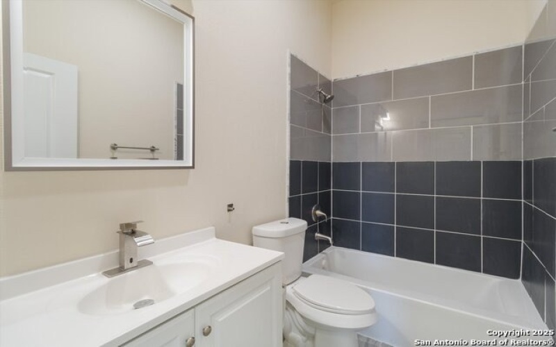 8227 Rain Dance Dr, San Antonio, TX 78242, 3 Habitaciones Habitaciones , ,2 BañosBaños,Residential,En Venta,8227 Rain Dance Dr,0,1919077