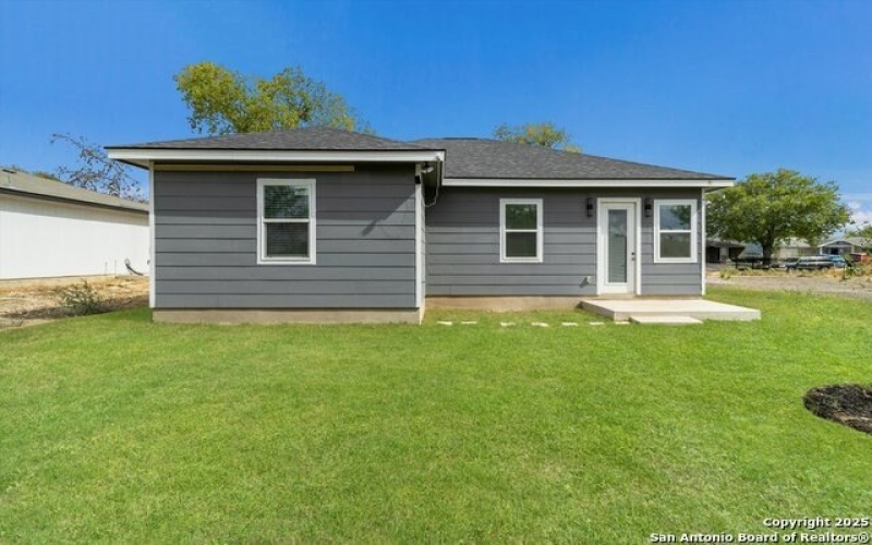 8227 Rain Dance Dr, San Antonio, TX 78242, 3 Habitaciones Habitaciones , ,2 BañosBaños,Residential,En Venta,8227 Rain Dance Dr,0,1919077