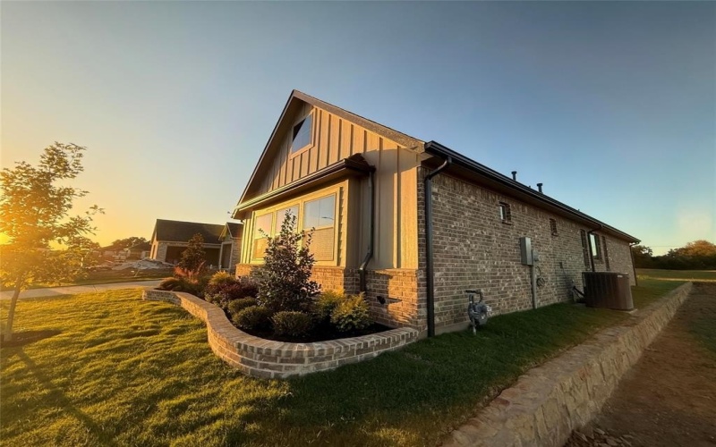 961 Bandon Dunes Drive, Fort Worth, TX 76028, 3 Bedrooms Bedrooms, ,3 BathroomsBathrooms,Residential,For Sale,961 Bandon Dunes Drive,0,21098611