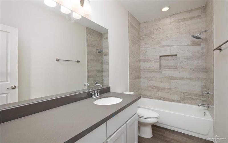 1420 Zurich Avenue, McAllen, TX 78504, 3 Bedrooms Bedrooms, ,2 BathroomsBathrooms,Residential,For Sale,1420 Zurich Avenue,470093