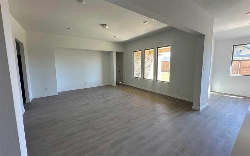 1324 Parkdale Street, Forney, TX 75126, 3 Bedrooms Bedrooms, ,2 BathroomsBathrooms,Residential,For Sale,1324 Parkdale Street,0,21098680