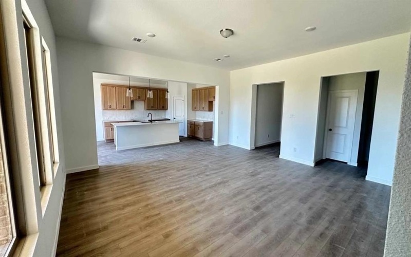 1324 Parkdale Street, Forney, TX 75126, 3 Bedrooms Bedrooms, ,2 BathroomsBathrooms,Residential,For Sale,1324 Parkdale Street,0,21098680