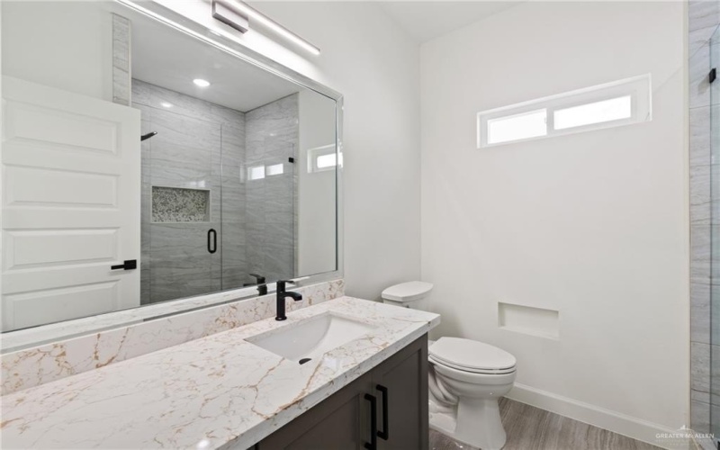 3008 E Brazil Avenue, Hidalgo, TX 78557, 3 Bedrooms Bedrooms, ,2 BathroomsBathrooms,Residential,For Sale,3008 E Brazil Avenue,0,464147