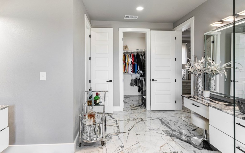 2701 Starling Dr, Midland, TX 79706, 4 Bedrooms Bedrooms, ,3 BathroomsBathrooms,Residential,For Sale,2701 Starling Dr,0,50086434