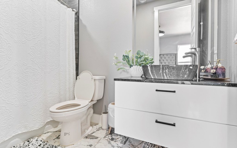 2701 Starling Dr, Midland, TX 79706, 4 Bedrooms Bedrooms, ,3 BathroomsBathrooms,Residential,For Sale,2701 Starling Dr,0,50086434