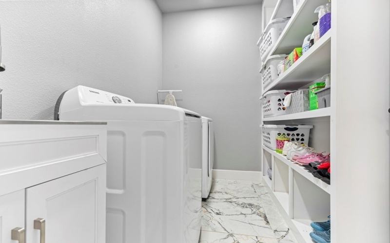 2701 Starling Dr, Midland, TX 79706, 4 Bedrooms Bedrooms, ,3 BathroomsBathrooms,Residential,For Sale,2701 Starling Dr,0,50086434