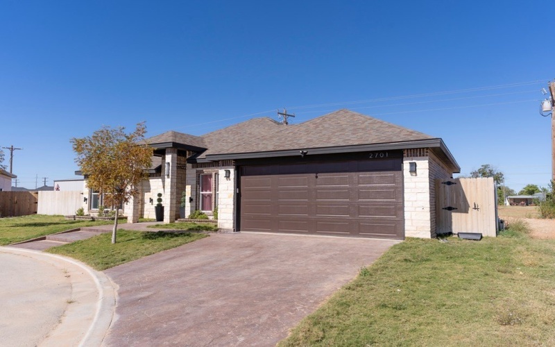 2701 Starling Dr, Midland, TX 79706, 4 Bedrooms Bedrooms, ,3 BathroomsBathrooms,Residential,For Sale,2701 Starling Dr,0,50086434