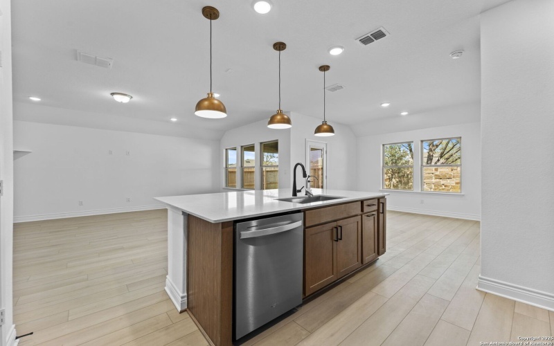 11351 Lone Ranger, San Antonio, TX 78254, 3 Habitaciones Habitaciones , ,2 BañosBaños,Residential,En Venta,11351 Lone Ranger,0,1919297