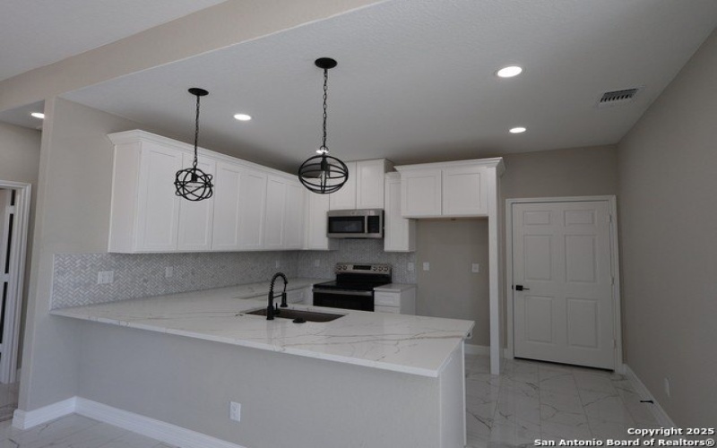 8803 rockport, Von Ormy, TX 78073, 4 Bedrooms Bedrooms, ,3 BathroomsBathrooms,Residential,For Sale,8803 rockport,0,1919334