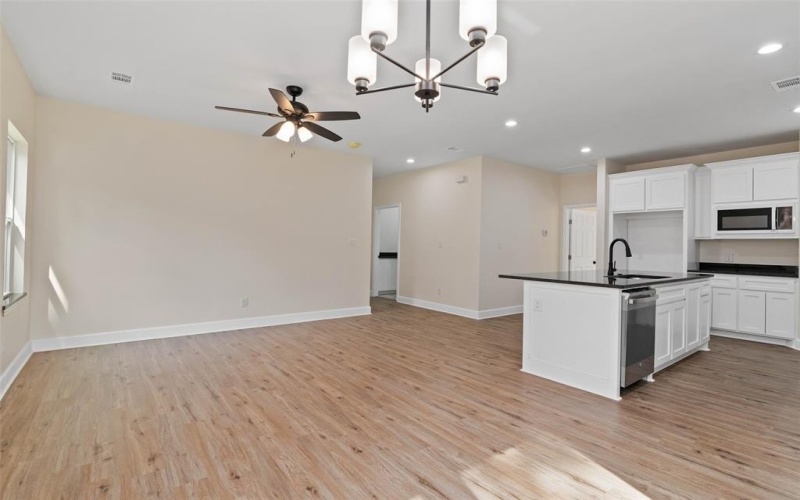 1522 Harris Street, Gainesville, TX 76240, 3 Habitaciones Habitaciones , ,2 BañosBaños,Residential,En Venta,1522 Harris Street,0,21098799