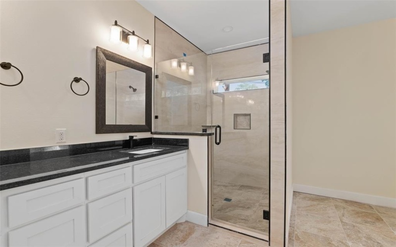 1522 Harris Street, Gainesville, TX 76240, 3 Habitaciones Habitaciones , ,2 BañosBaños,Residential,En Venta,1522 Harris Street,0,21098799