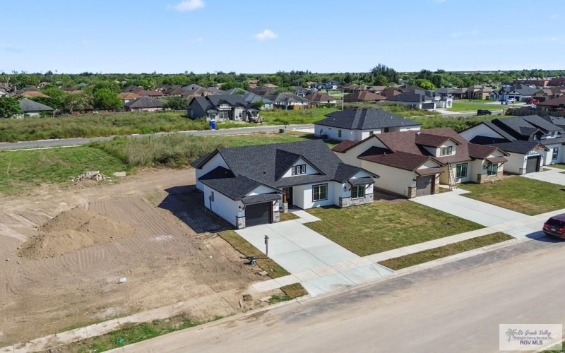 117 MARIGOLD DR, LOS FRESNOS, TX 78566, 3 Habitaciones Habitaciones , ,2 BañosBaños,Residential,En Venta,117 MARIGOLD DR,0,29769388