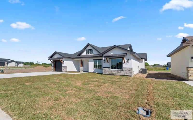 117 MARIGOLD DR, LOS FRESNOS, TX 78566, 3 Habitaciones Habitaciones , ,2 BañosBaños,Residential,En Venta,117 MARIGOLD DR,0,29769388