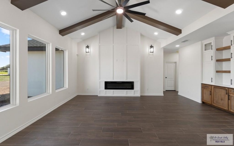 117 MARIGOLD DR, LOS FRESNOS, TX 78566, 3 Habitaciones Habitaciones , ,2 BañosBaños,Residential,En Venta,117 MARIGOLD DR,0,29769388